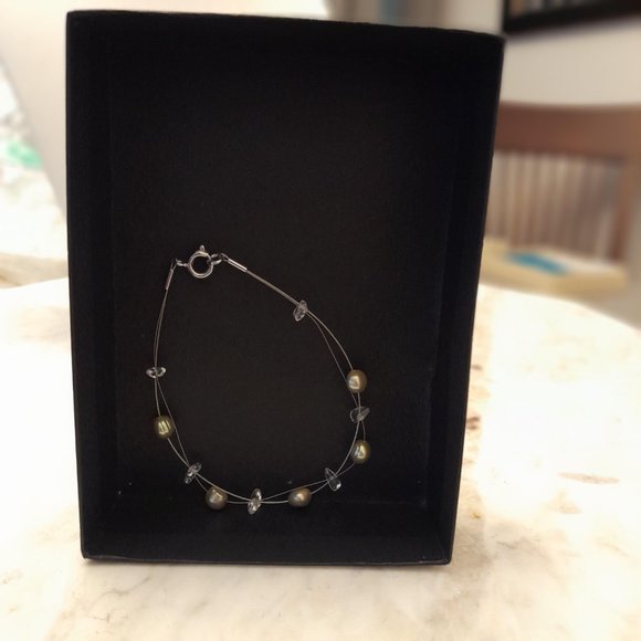 Floating Fresh Water Pearl and Quartz Bracelet - Picture 2 of 6